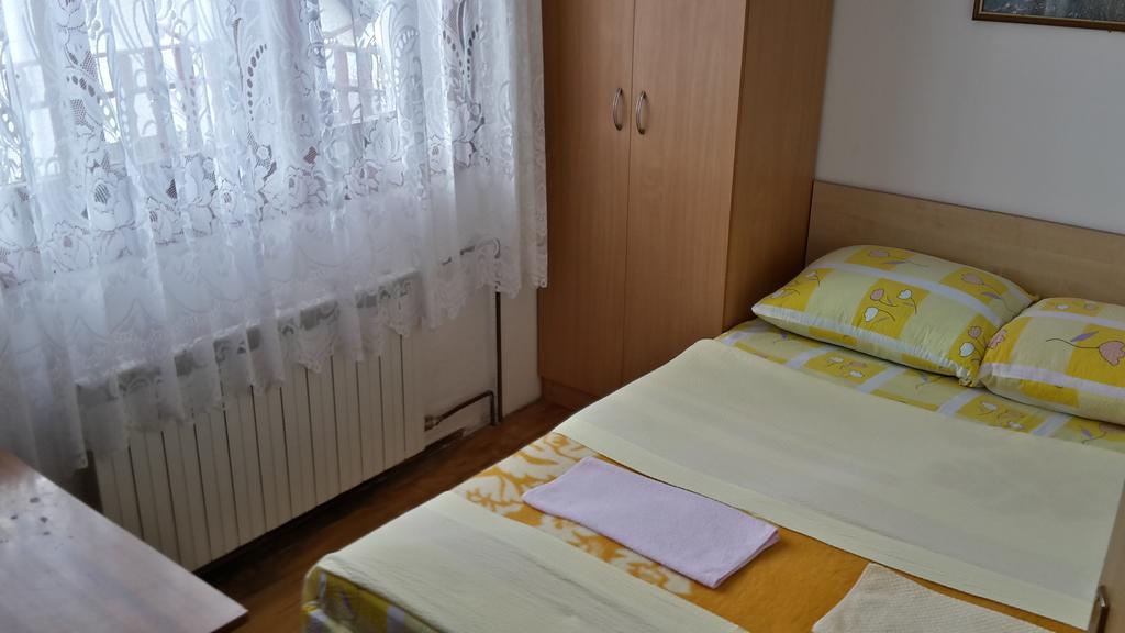 House Petkovic Hotel Korenica Buitenkant foto