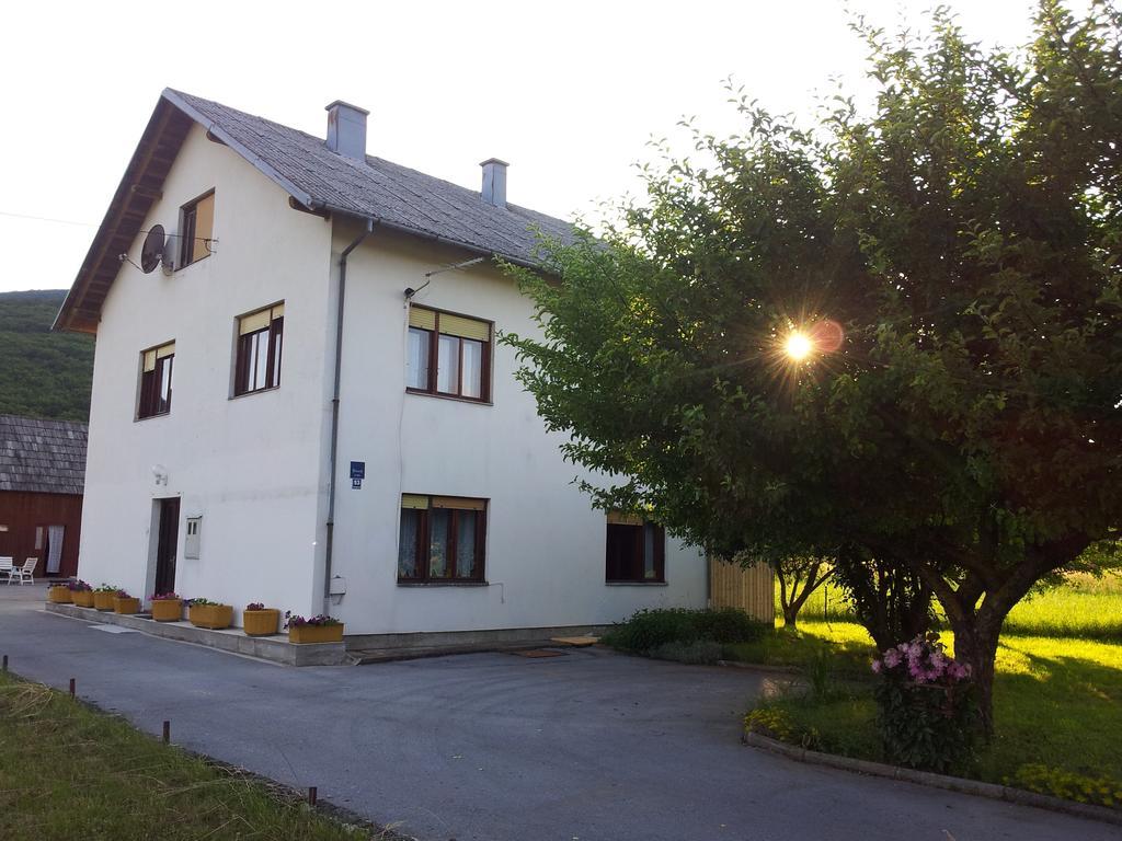 House Petkovic Hotel Korenica Buitenkant foto