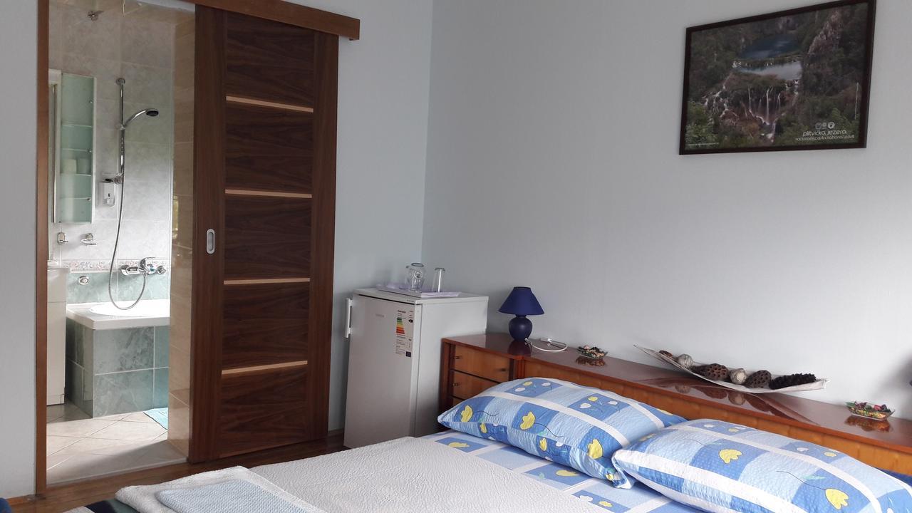 House Petkovic Hotel Korenica Buitenkant foto